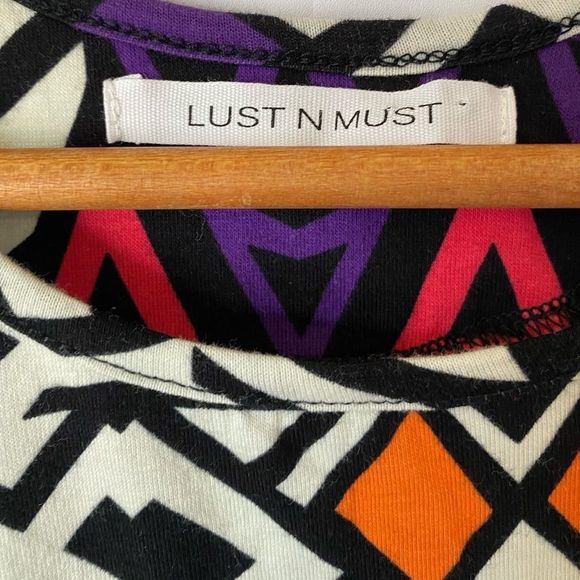 LUST N MUST Tribal Print 90s Multicolored Bodycon Sleeveless Midi Dress - Picture 5 of 7